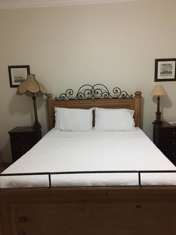 Villa Serena Bed & Breakfast 恩布 外观 照片