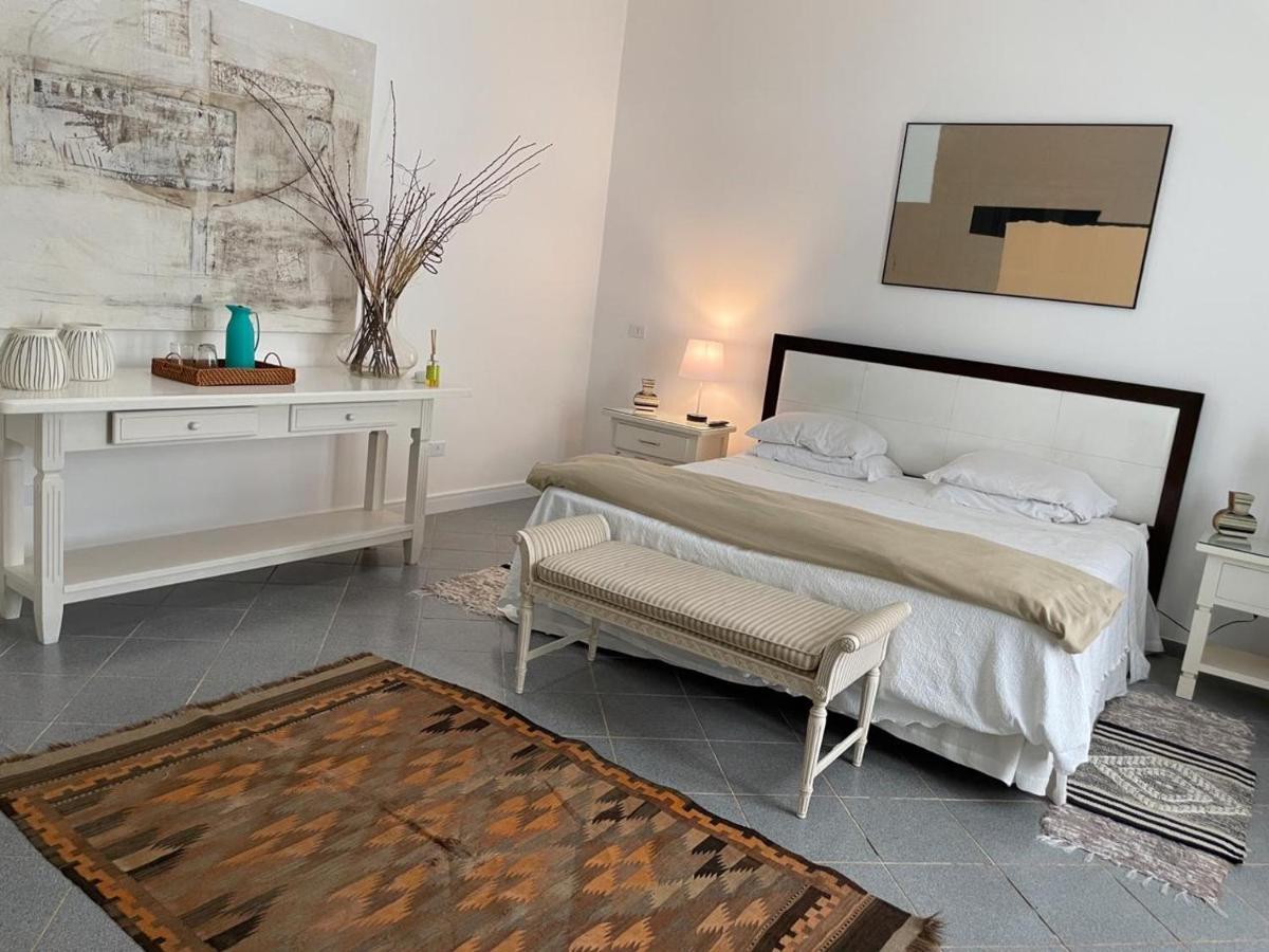 Villa Serena Bed & Breakfast 恩布 外观 照片