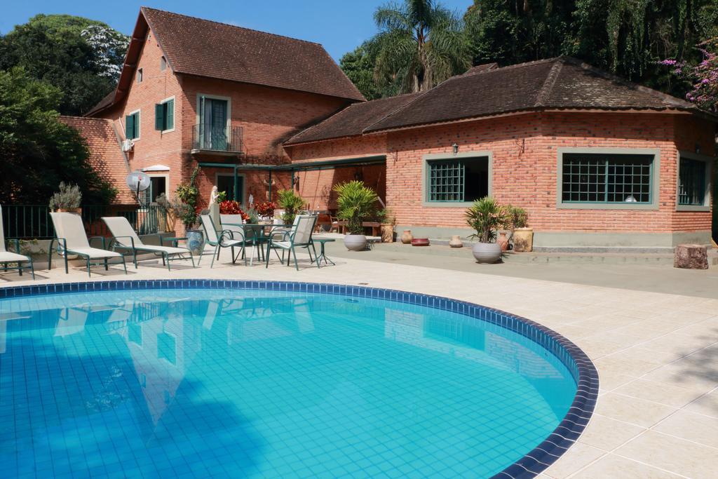Villa Serena Bed & Breakfast 恩布 外观 照片